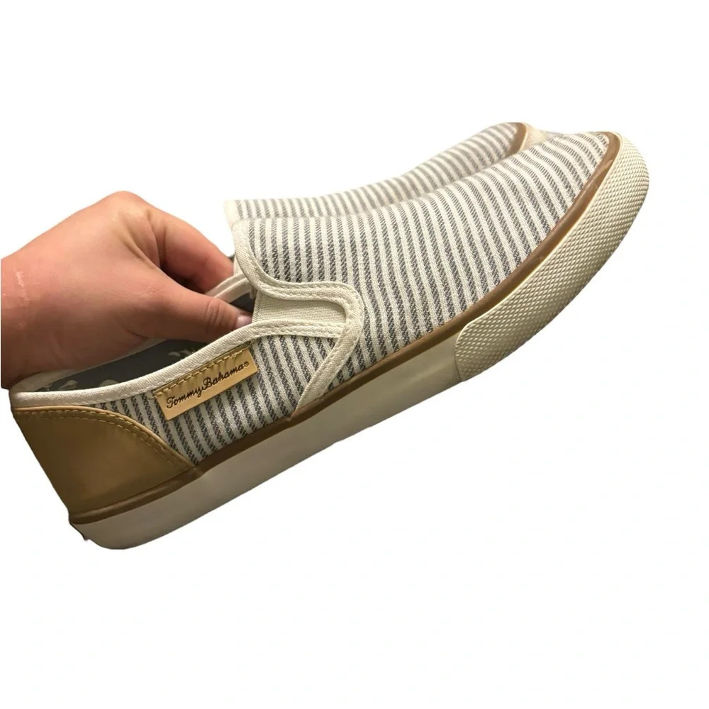 Tommy Bahama Women’s Canvas Blue White Stripe Slip On Shoes Size 9.5